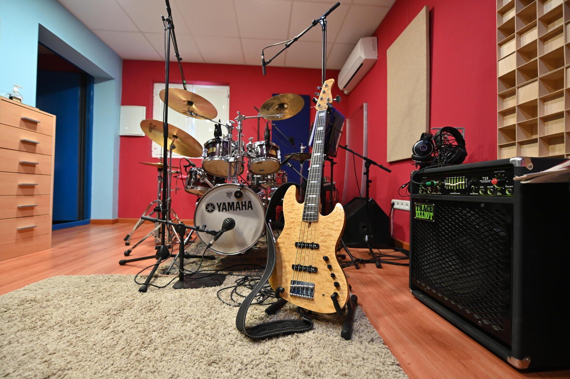 Guitarra y batería